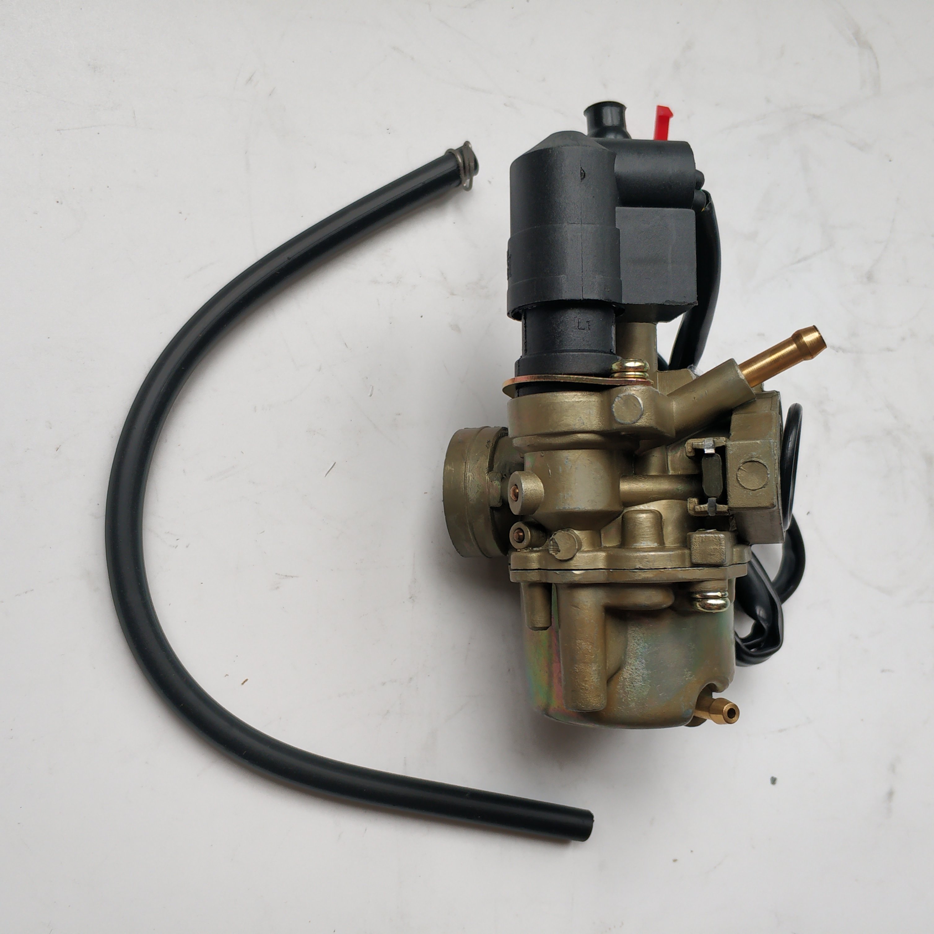 Carburetor for Peugeot Speedfight 1 2 AC LC Vivacity 50cc mit E-choke Tkr Squab