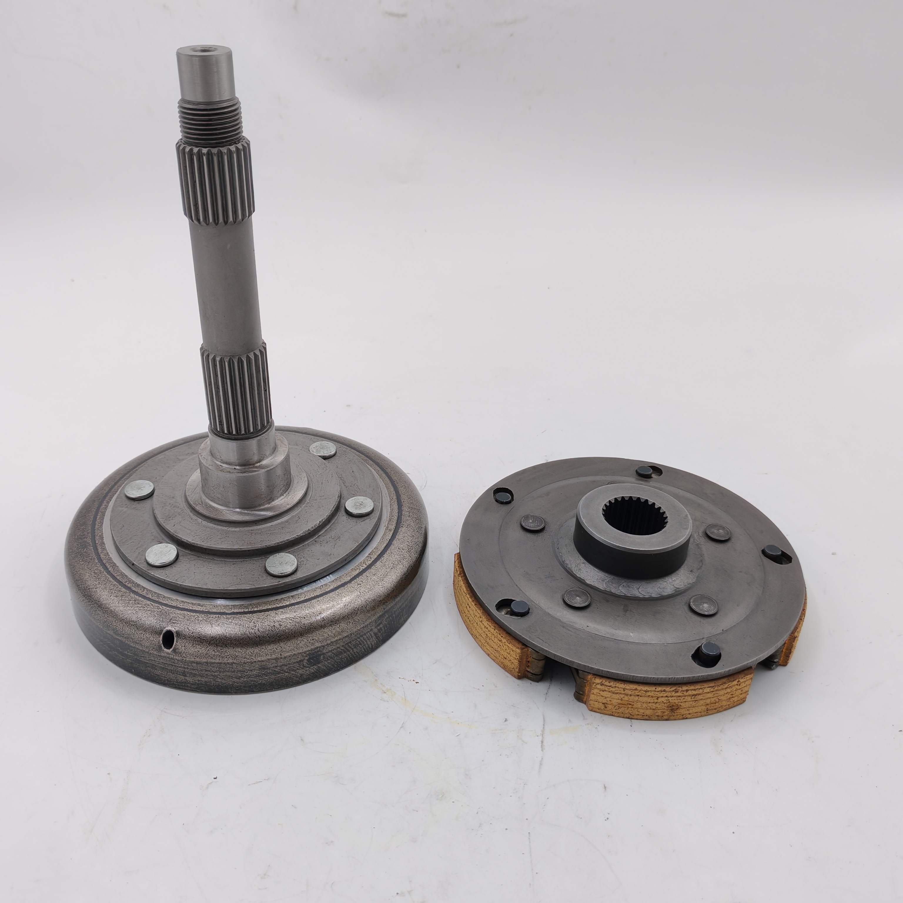 Clutch Shoe Carrier housing Carb ATV for Linhai 520CC 550CC 600CC LH2V70 LH2V73