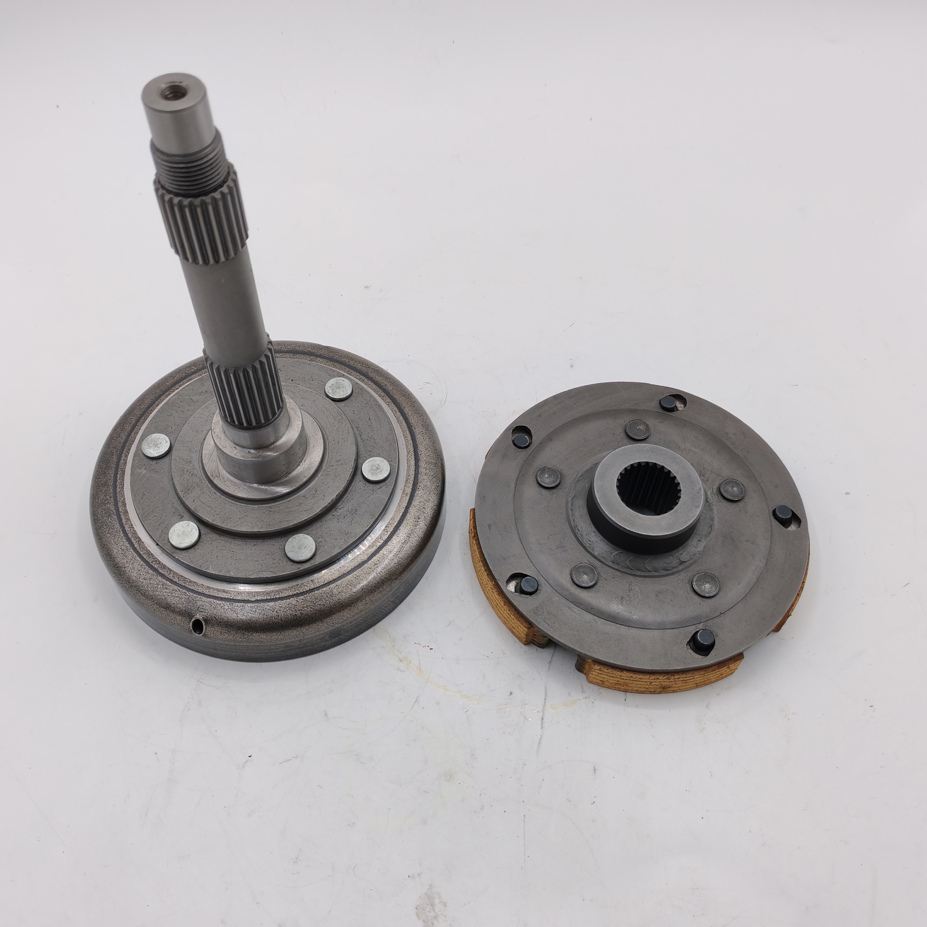 Clutch Shoe Carrier housing Carb ATV for Linhai 520CC 550CC 600CC LH2V70 LH2V73