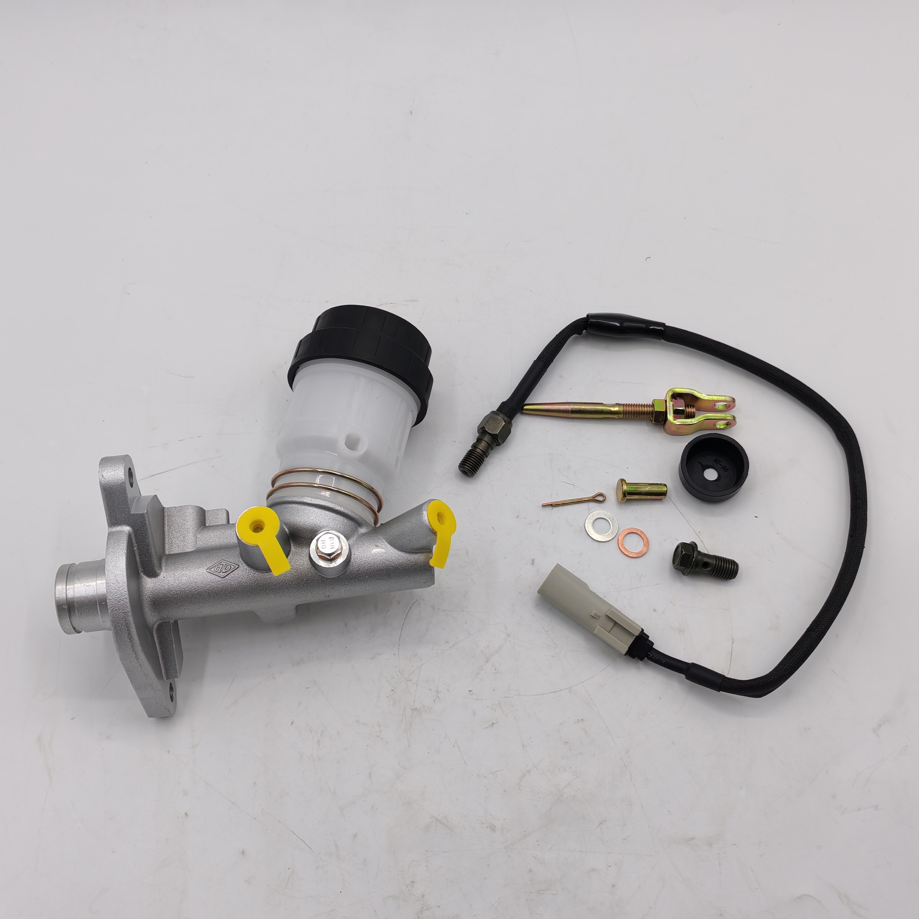 Brake Master Cylinder w/Sensor HiSUN Massimo MSU BENNCHE UTV 1000 750 700 500