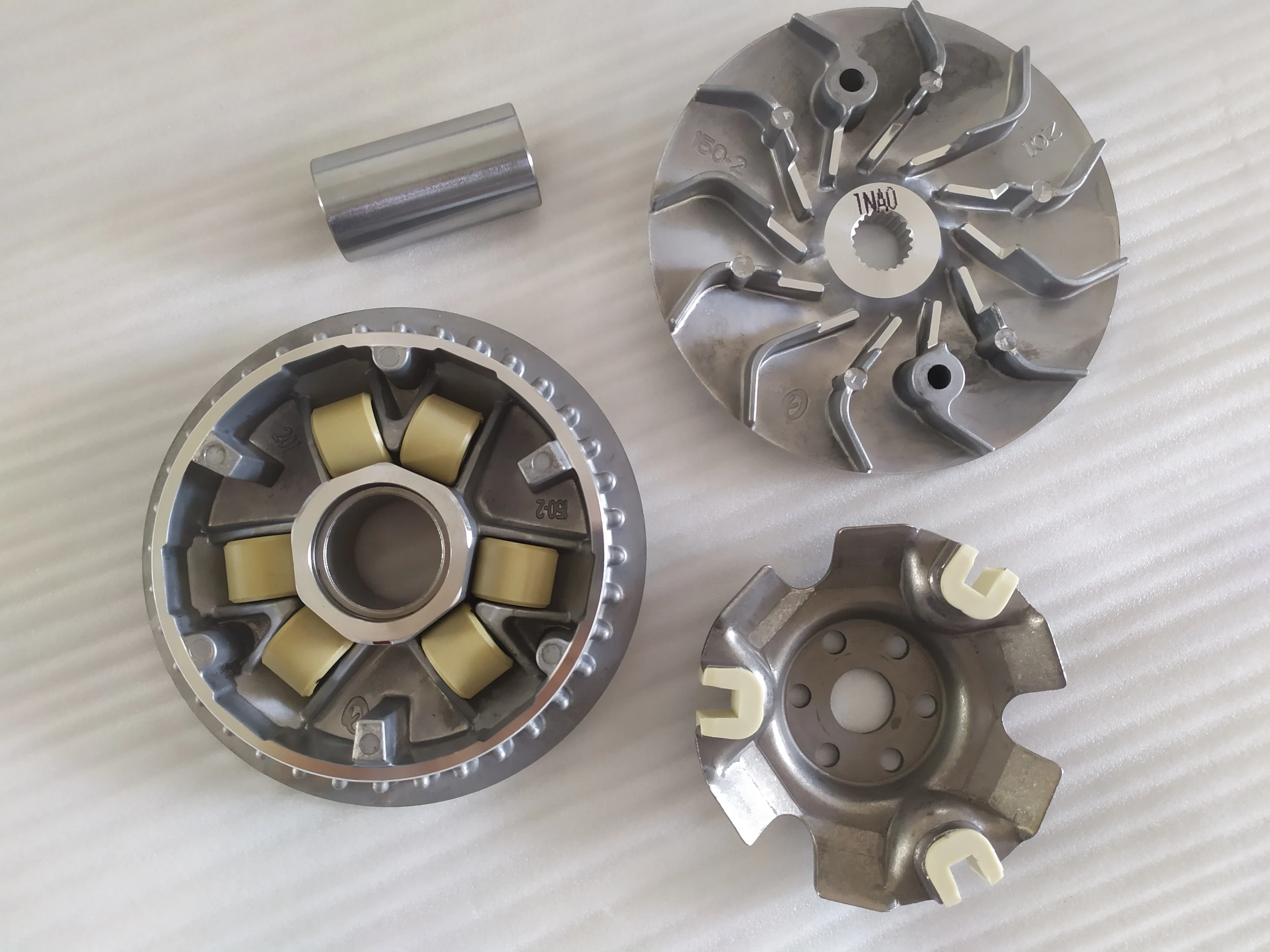 CVT engine Front Pulley Main Driving Wheel For kayo AU200 ATV200 loncin 200cc 1set