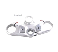 Upper board silvery