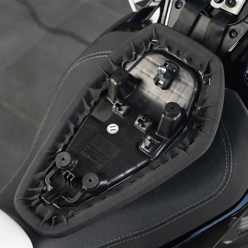 For CFMOTO 675SR 675SRR 675SS CF650-10 Motorcycle Rear Seat Cushion Seat Cushion Seat Bag Soft Bag Original Accessories