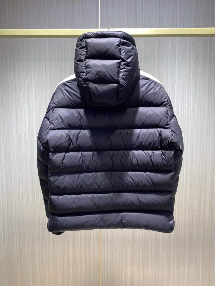 Moncler rivet with stripes down jacket black