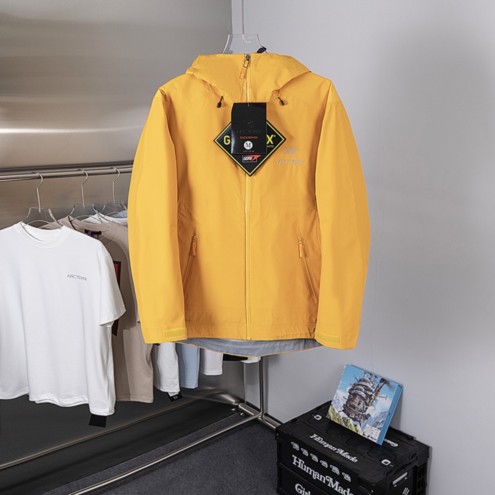 Arc Beta LT Gore-Tex Jacket Yellow