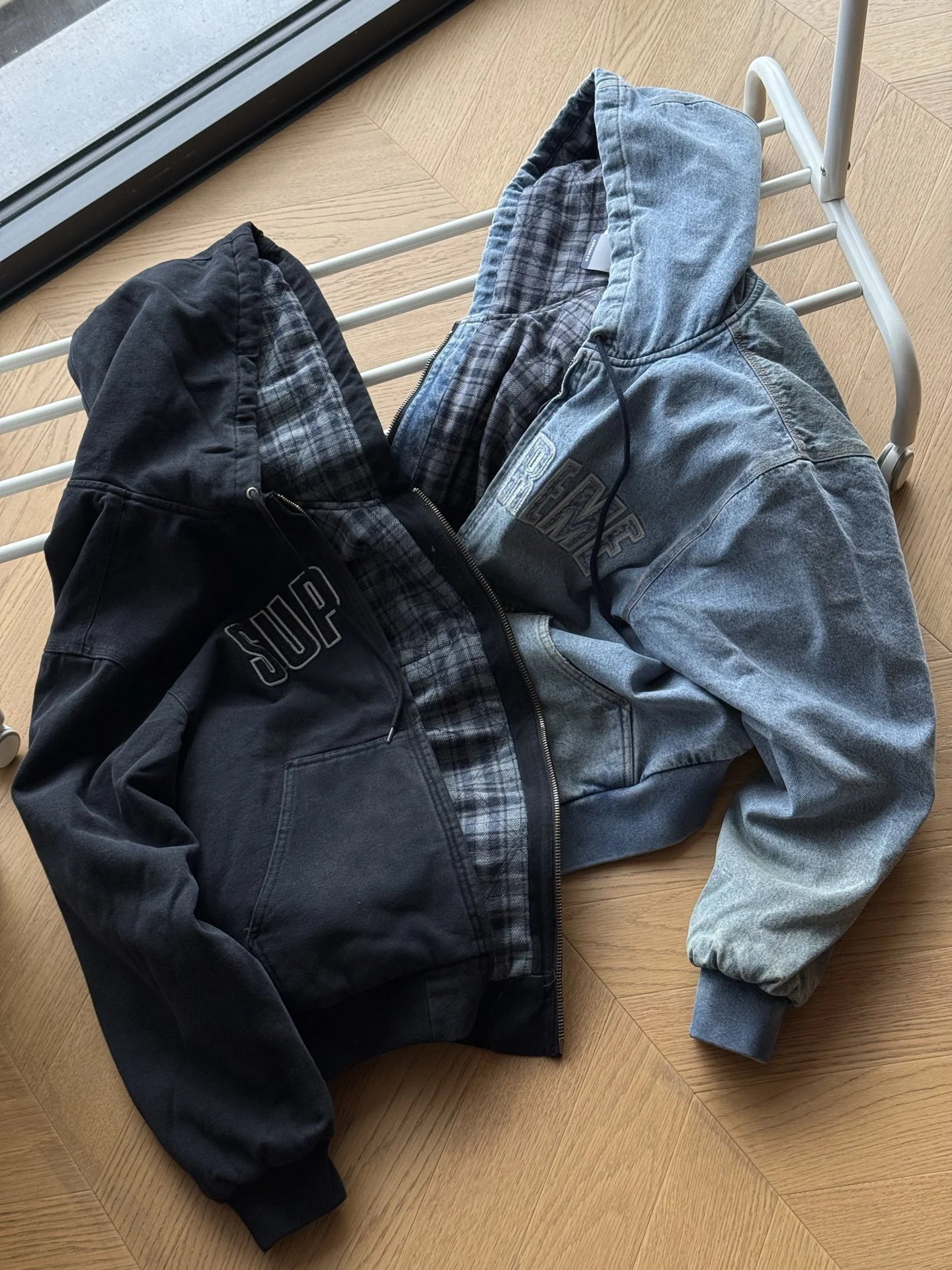 Sup Fw25 Week1 Reflective Arc Hooded Work Jacket 2 Colors