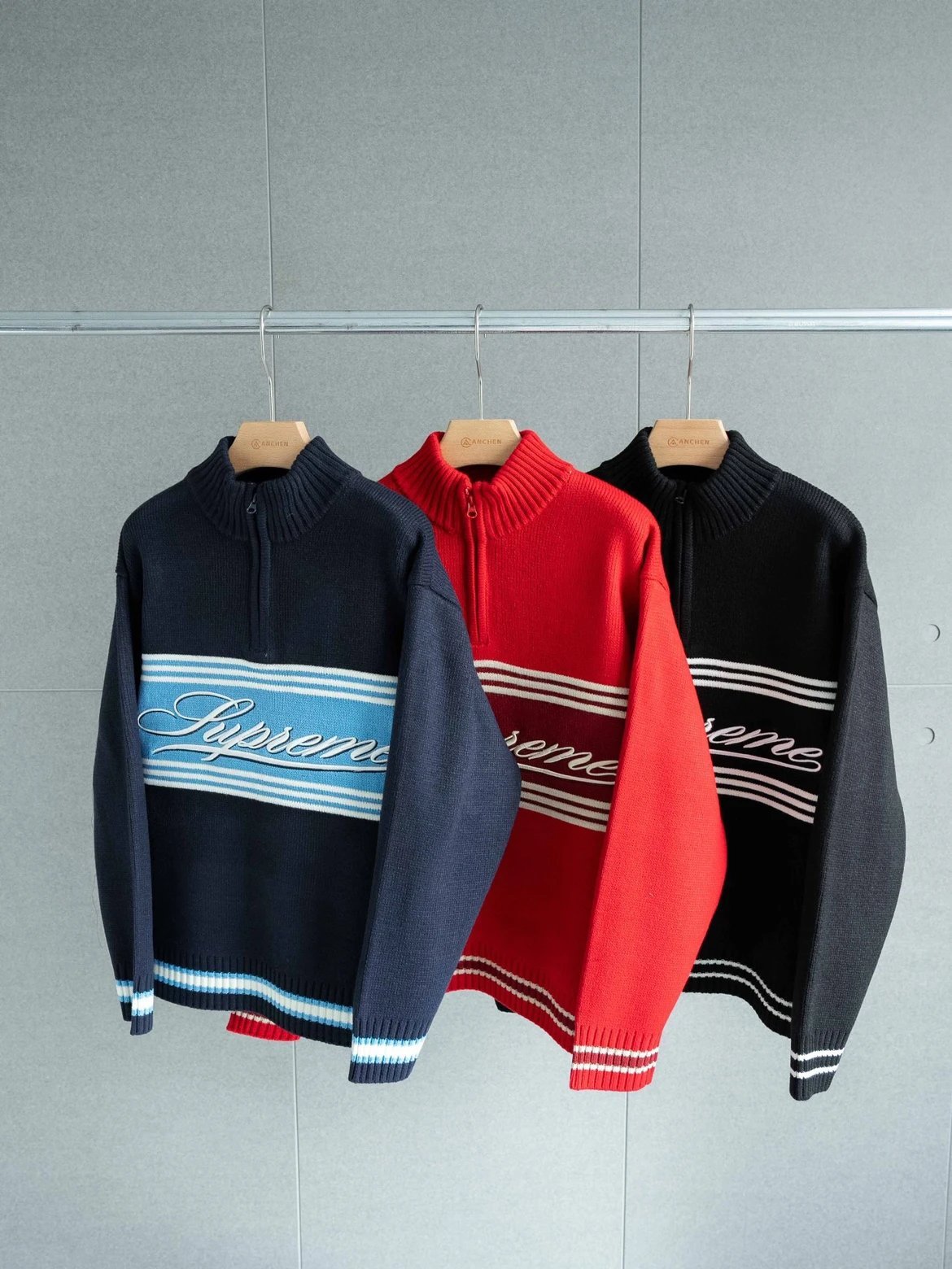 Sup Fw25 Script Stripe Half Zip Sweater 3 Colors