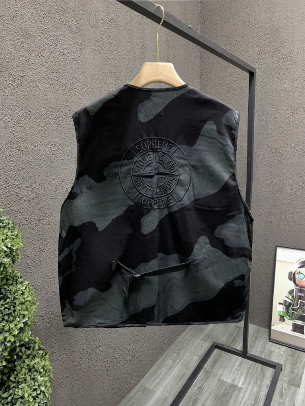 St0ne Island x Sup Vest 460064