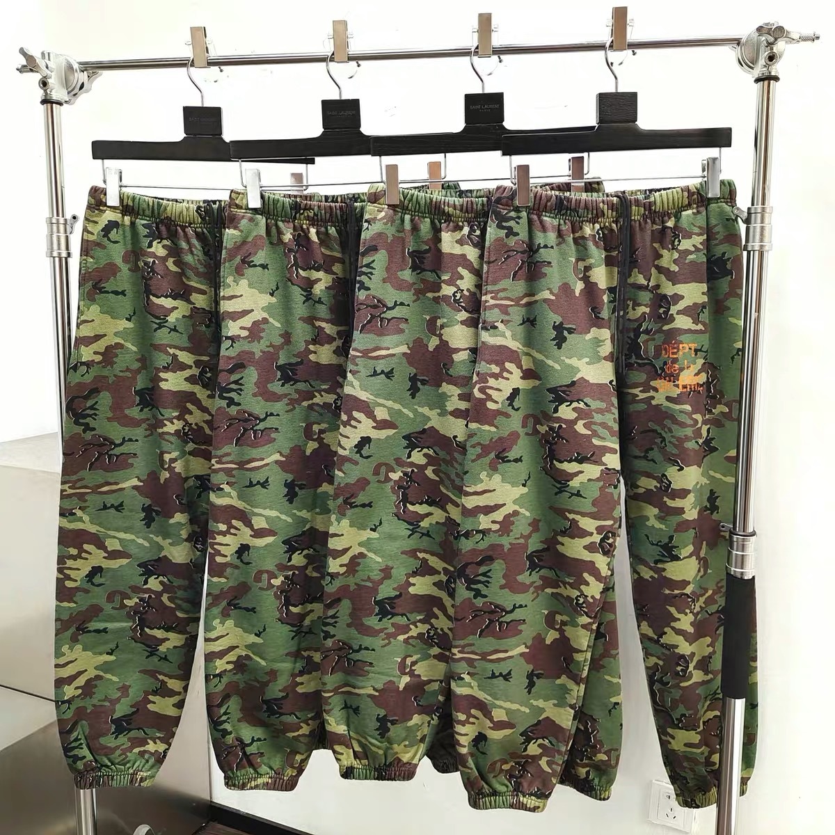 1:1 GD Green Camouflage Orange Character French Set Hoodie Pants
