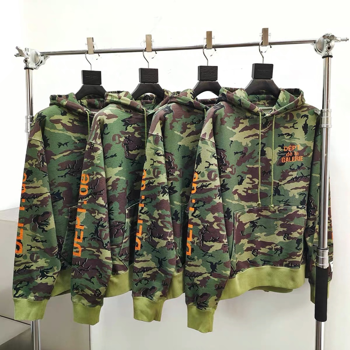 1:1 GD Green Camouflage Orange Character French Set Hoodie Pants