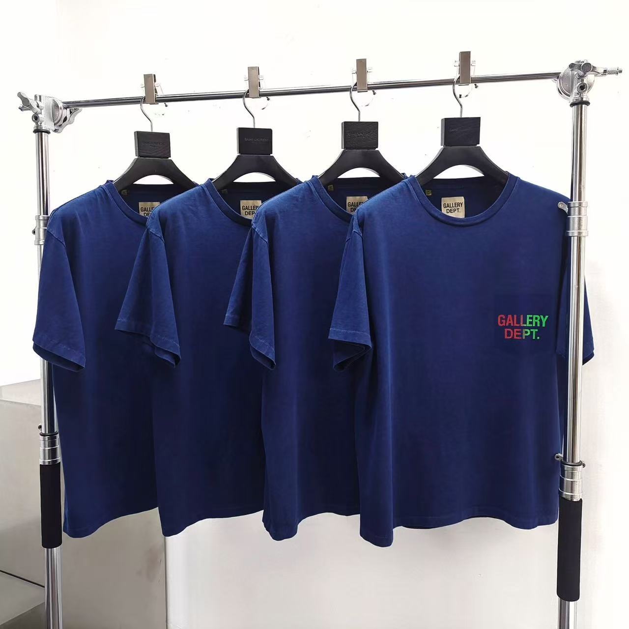 1:1 Gallery Dept Red And Green Letter Shirt
