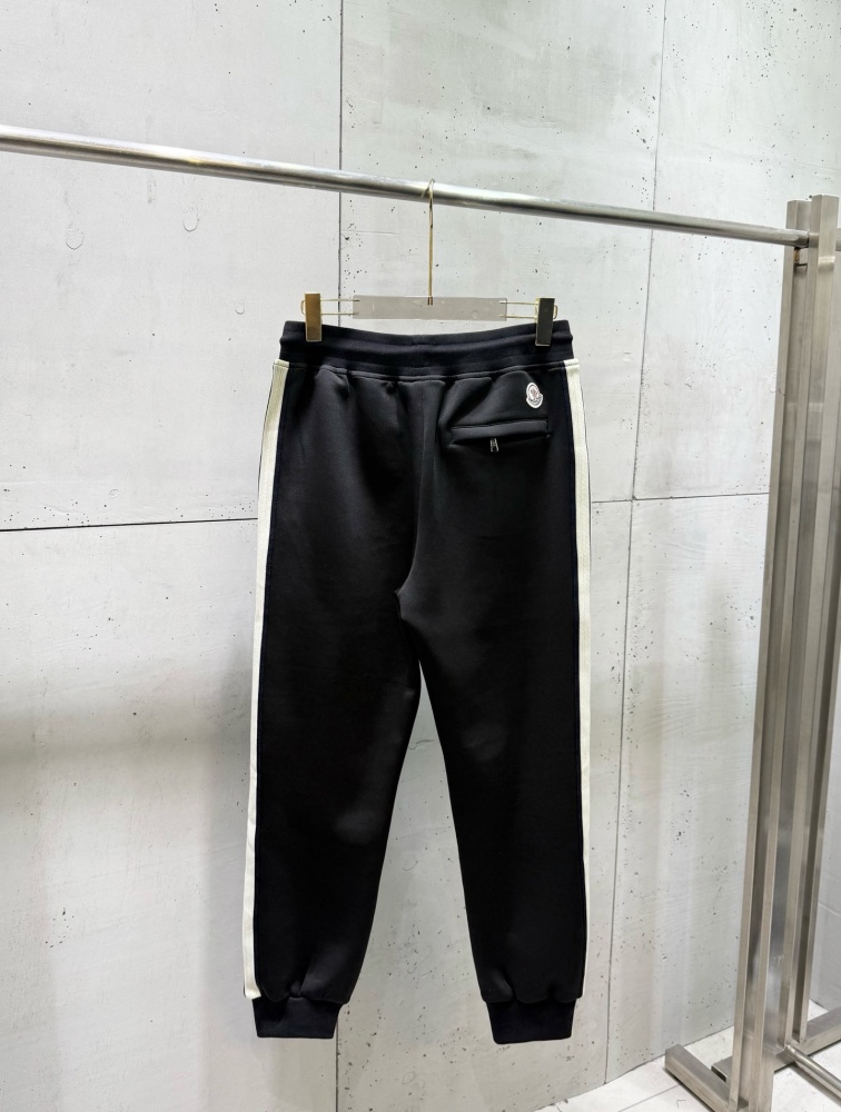 M0ncler 505843 Black Tracksuit Set