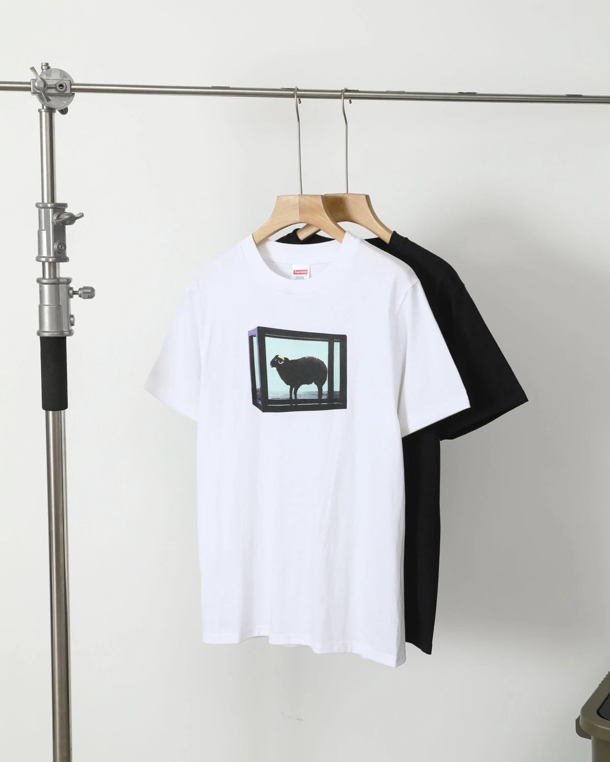 Sup Black Sheep T-shirt Black White