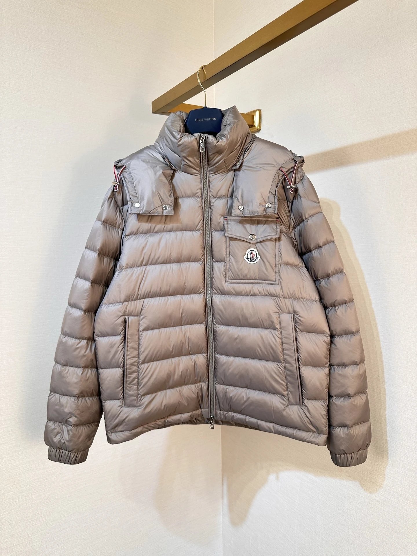 M0ncler Fw26 Verith Hooded Down Jacket 2 Colors
