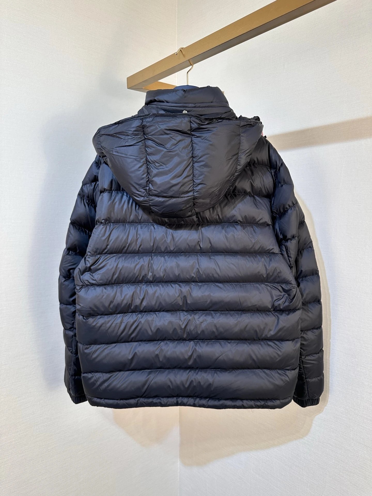 M0ncler Fw26 Verith Hooded Down Jacket 2 Colors