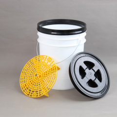 Car Wash Bucket (5 Gallon Bucket + Grit Guard + Gamma)