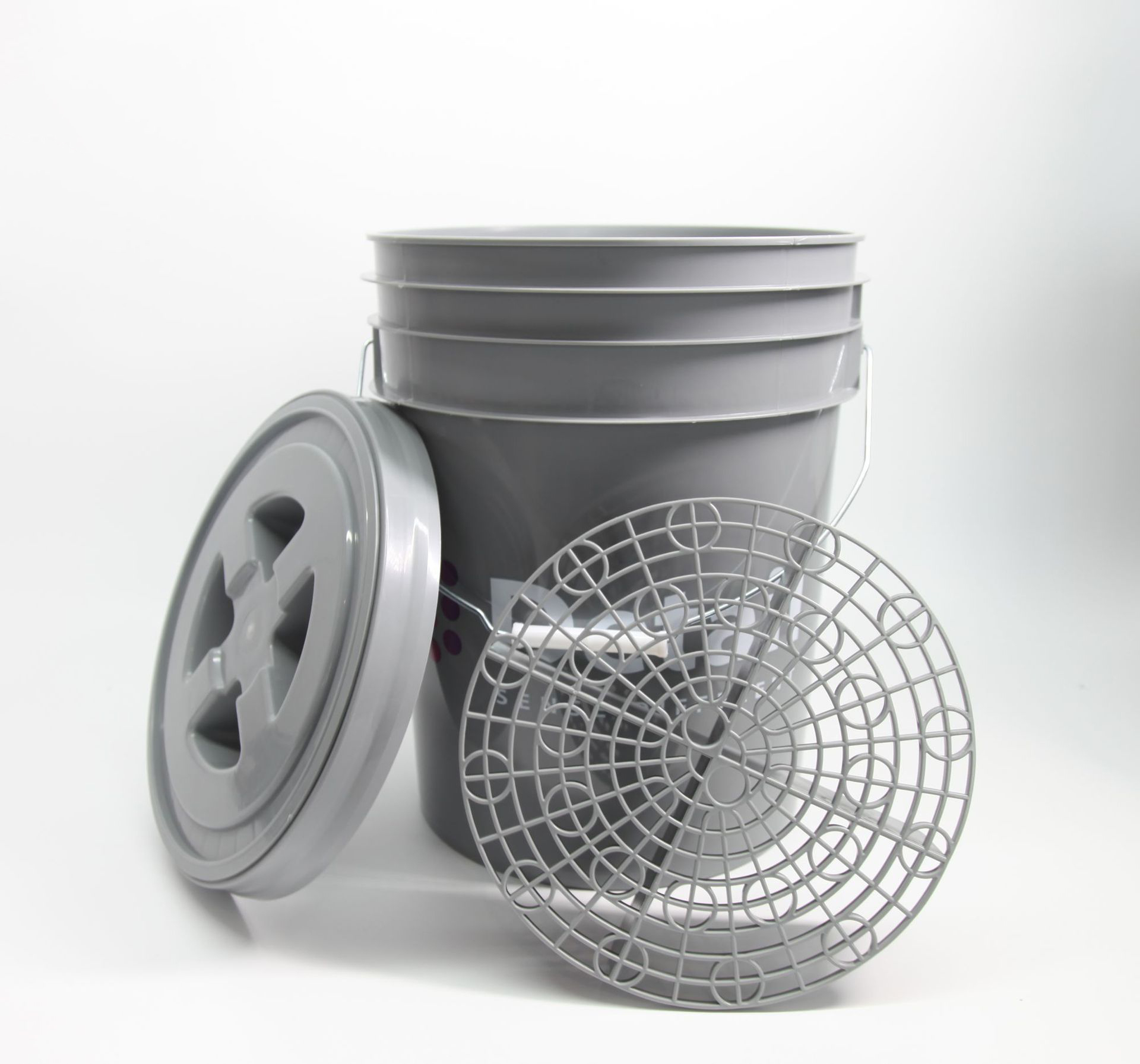 Car Wash Bucket (5 Gallon Bucket + Grit Guard + Gamma)