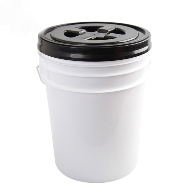 Car Wash Bucket (5 Gallon Bucket + Grit Guard + Gamma)