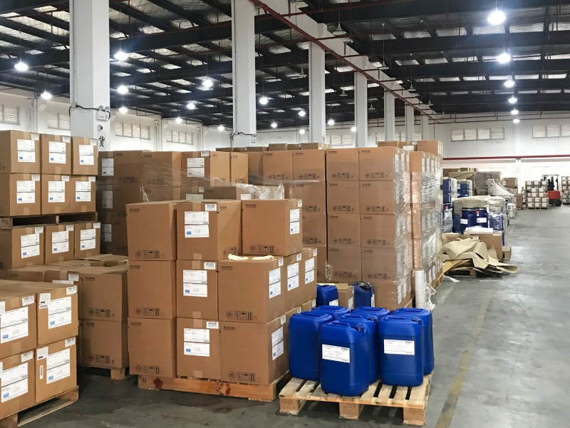 Overseas shop display private label detailing goods + delivered cargo pallet