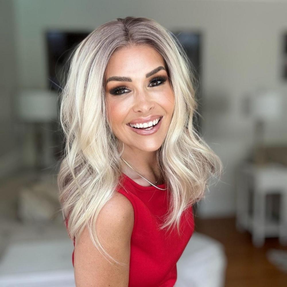 A09 by AISOM Pre Cut Bright Blonde with Brown T Part Glueless Ready to Wear Short Natural Wave 16 inches Synthetic Lace Wig Pre Plucked Natural Hairline