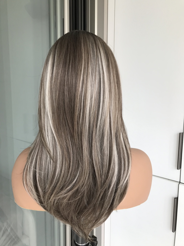 A02 by AISOM Free Part Brunette Blonde Highlight 13*4 Lace Front Wig 18 Inches Low Density Layered Glueless Wig for Women Daily Use