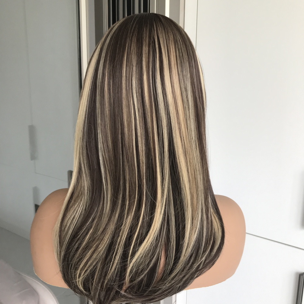 A76 by AISOM 18 Inches Layered Straight Hazelnut Blonde Highlights Synthetic Lace Front Wig 13x6 Glueless Wig for Women Low Density Pre Plucked
