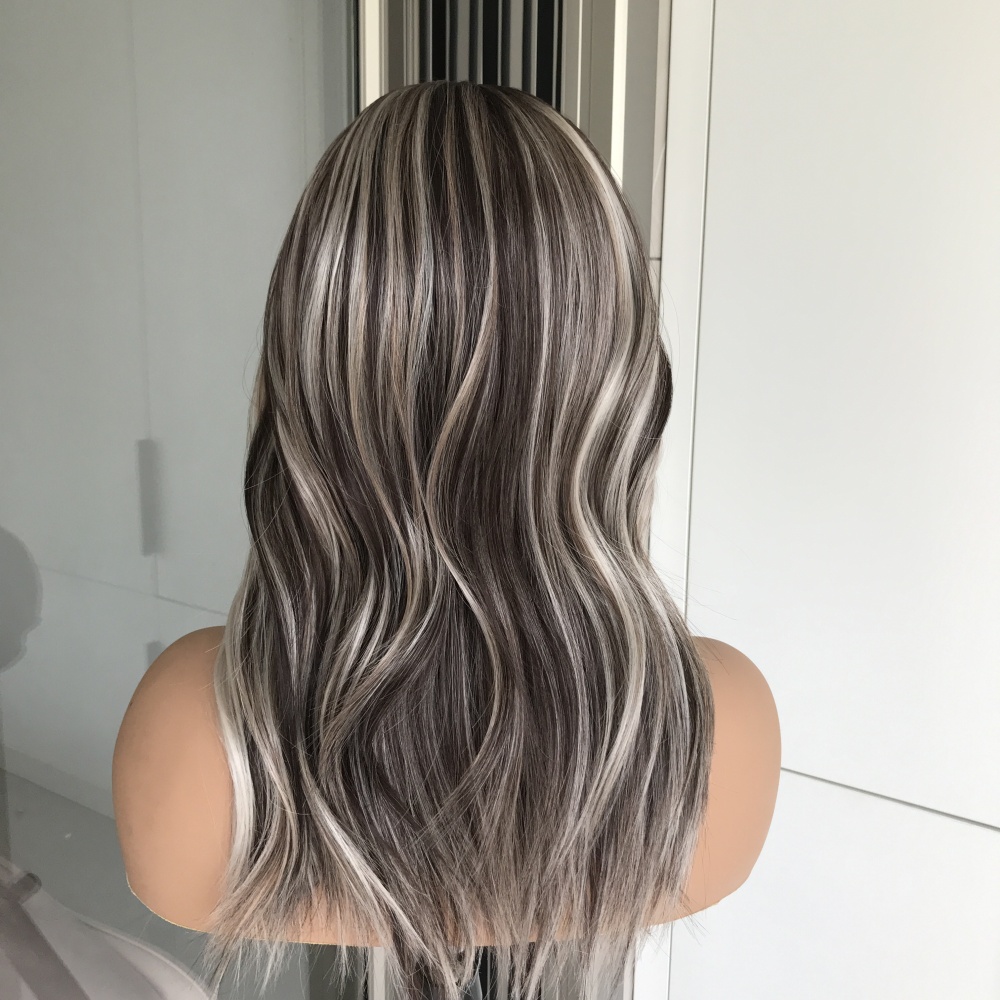 Tori by AISOM Soft Wave 16 Inches Iced Mocha Free Part Synthetic Lace Front Wigs with Scandinavian Hairline Fashion Women Gluless Wig Low Density