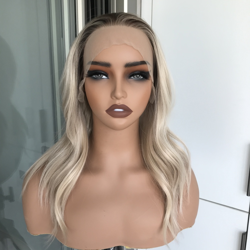 Tori by AISOM Soft Wave 16 Inches Natural Blonde Free Part Synthetic Lace Front Wigs with Scandinavian Hairline Fashion Women Gluless Wig Low Density