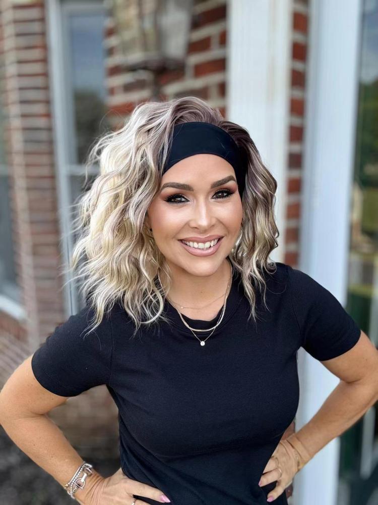 Harper by AISOM Short Water Wave Toasted Beige Headband Wig 12 Inches Easy to Wear Friendl for Beginner Synthetic Hair Low Density