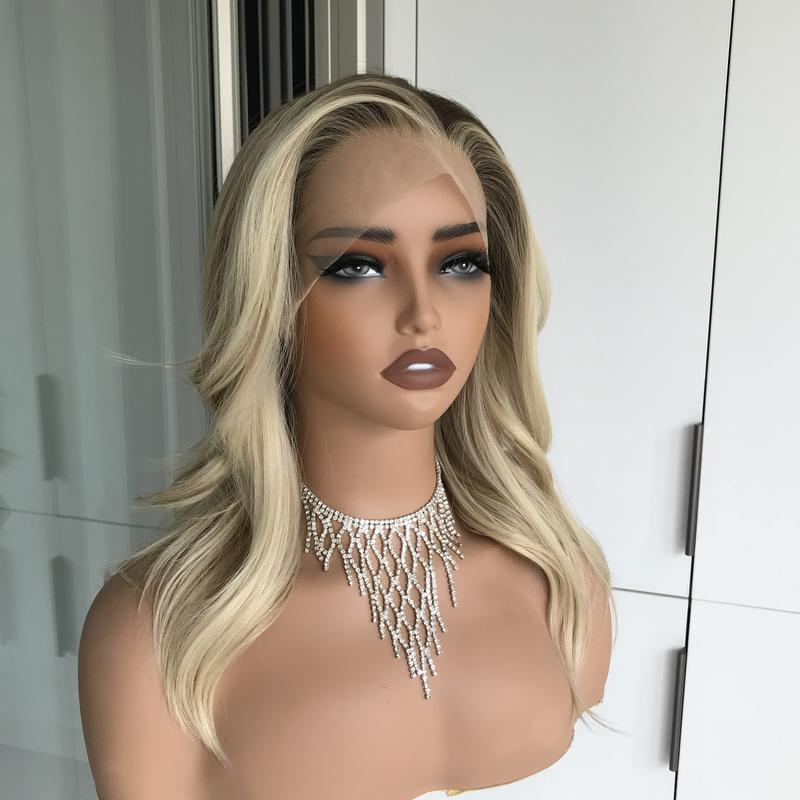 AISOM Naomi Wheat Blonde Soft Wave 13x4 Free Part Lace Front Wig with Scandinavian Hairline Synthetic Wigs 14" for Women Low Density 120% Daily Use