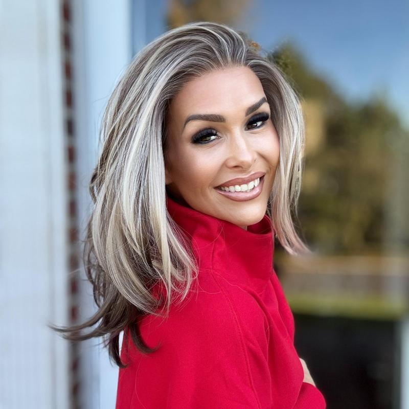 AISOM Tessa Layered Ash Platinum Blonde Free Part Synthetic Lace Front Wig with Scandinavian Hairline Women Wig 16 Inch Low Density 120% Daily Use