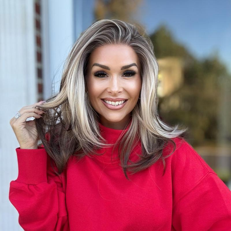 AISOM Tessa Layered Ash Platinum Blonde Free Part Synthetic Lace Front Wig with Scandinavian Hairline Women Wig 16 Inch Low Density 120% Daily Use