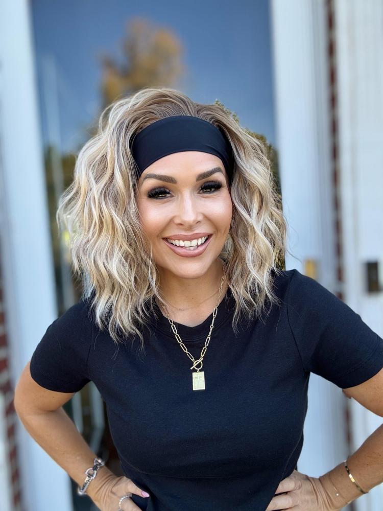 Harper by AISOM Short Water Wave Warm Vanilla Blonde  Headband Wig 12 Inches Easy to Wear Friendl for Beginner Synthetic Hair Low Density