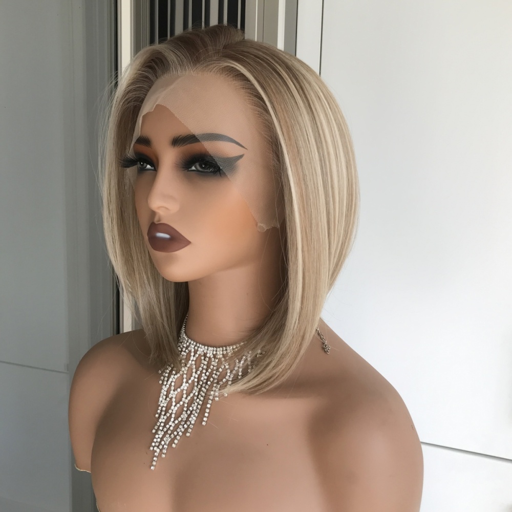 AISOM Caris Honey Blonde  Short Bob