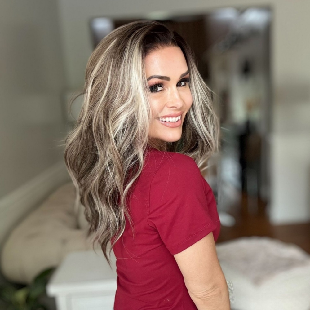 A06 by AISOM Free Part Beach Wave Brunette with Blonde Highlight Natural Hairline Low Density 13x4 HD Lace Front Wig 18 inches Heat Friendly Synthetic Hair