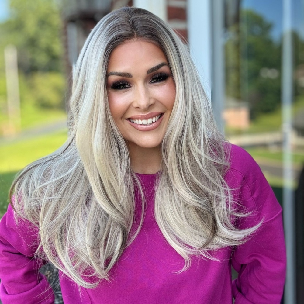 A30 by AISOM Pre Cut Highlight Ash Blonde Layered Wig Pre Plucked Ready to Wear Glueless Women's Wig Natural Looking Heat Friendly