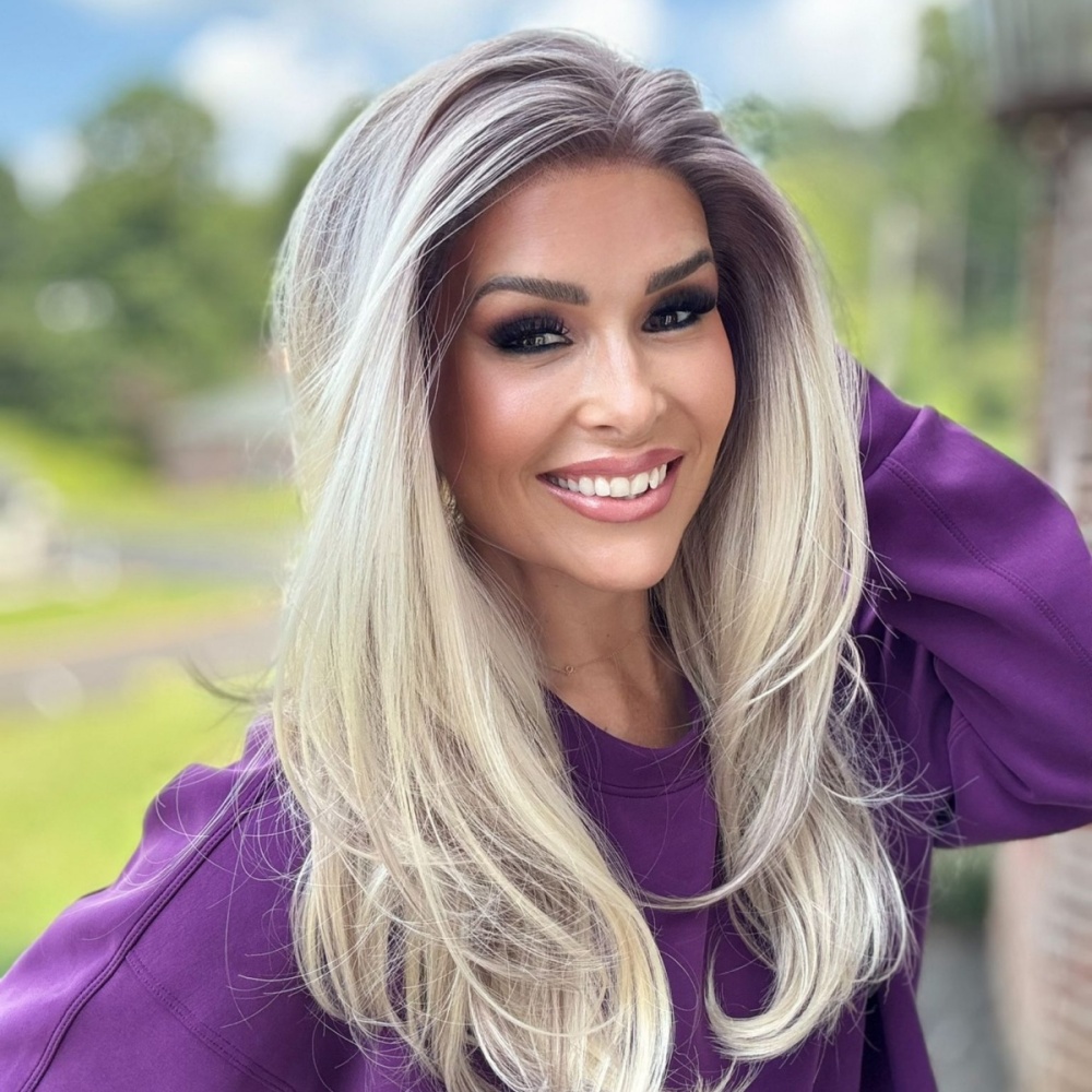 A22 by AISOM Bright Blonde Mix Light Brown Layered Straight 20 inches 13*4 Free Part Lace Front Wig Heat Friendly Pre Plucked Women's Wig