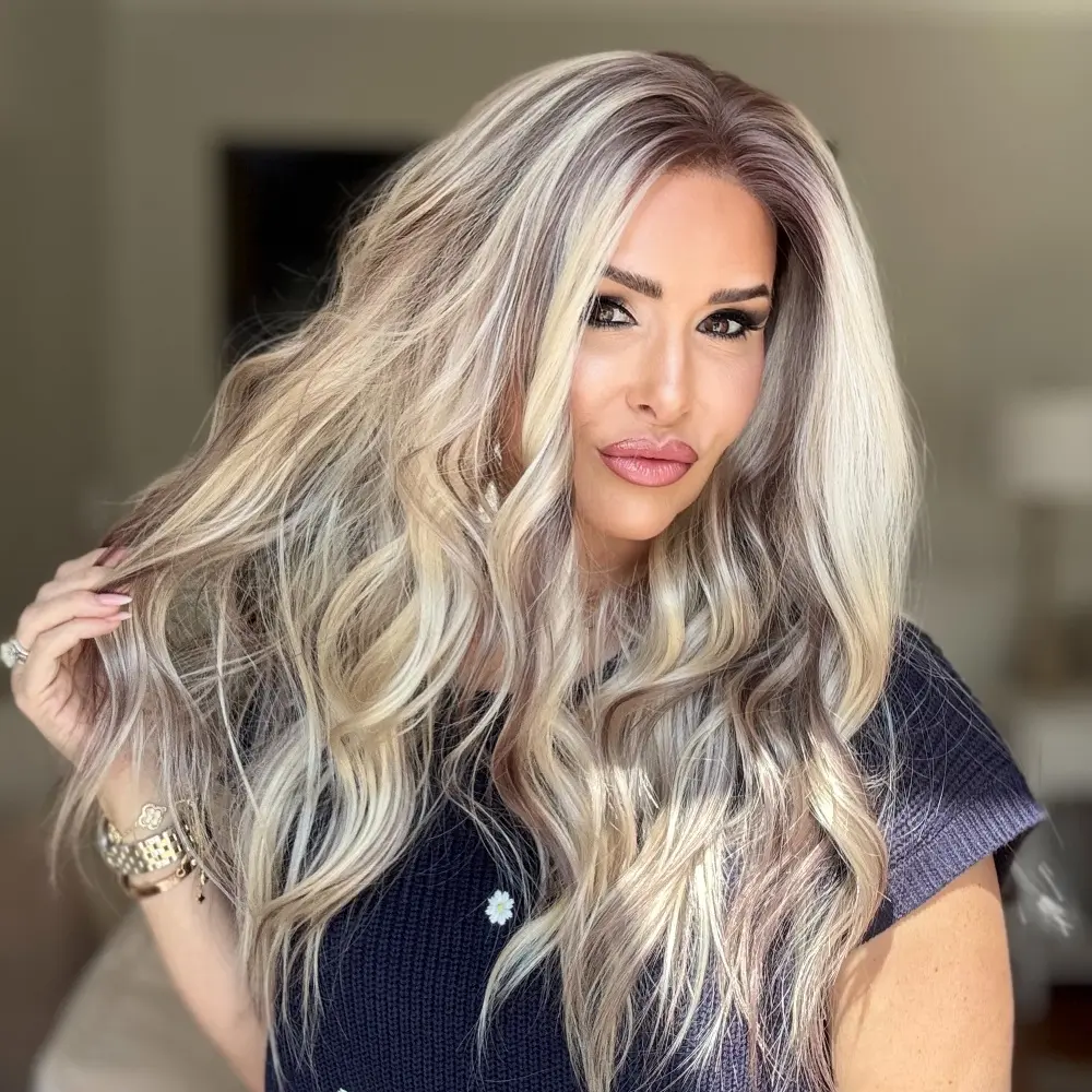 AISOM Selina Toasted Beige Blonde with Brown Lowlights Body Wave