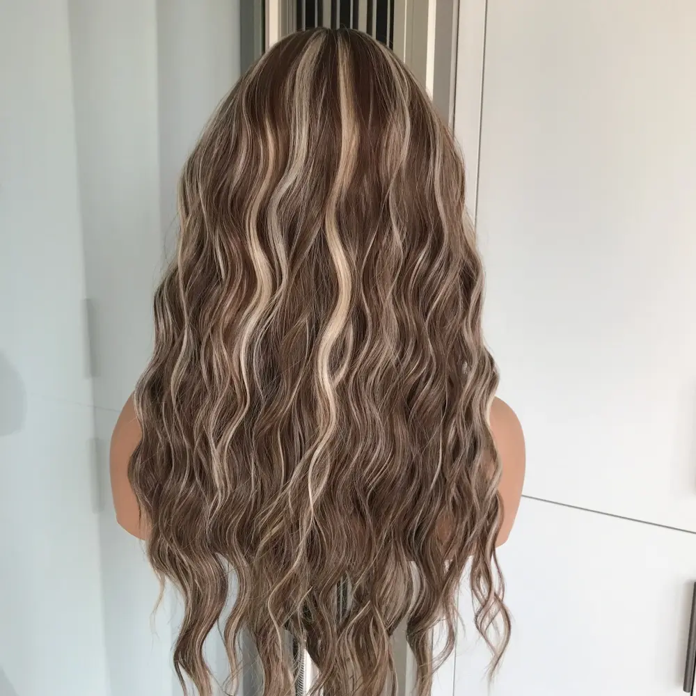 AISOM Marissa Beige Highlighted Brunette Long Water Wave