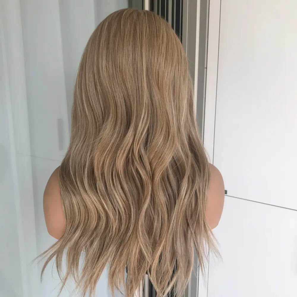AISOM Greta Latte Blonde Loose Wave