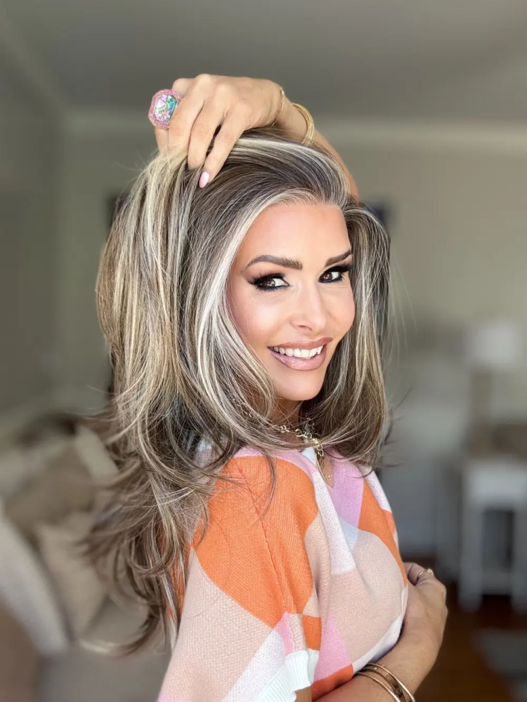 AISOM Jenna Iced Latte Layered Straight