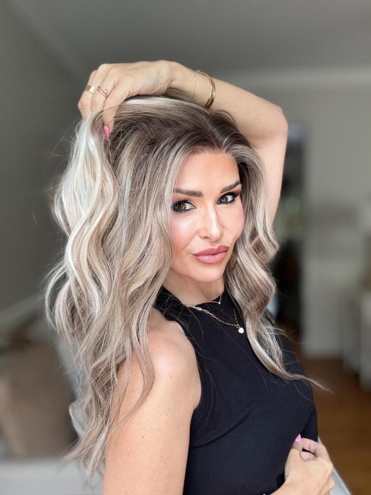 AISOM Selina Buttercream Blonde Long Body Wave