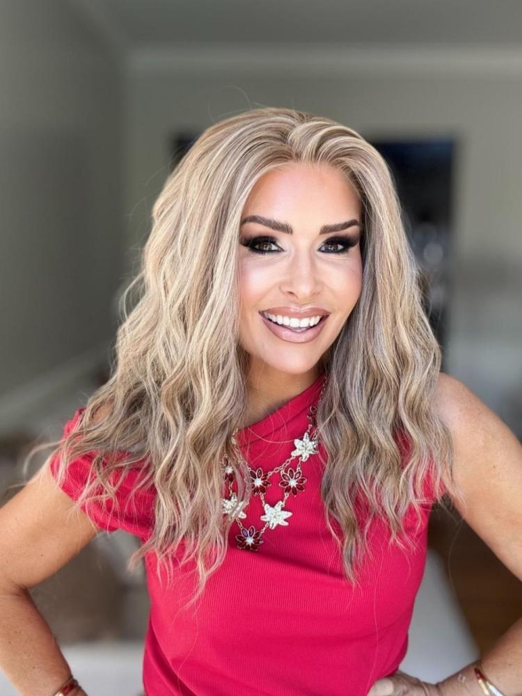 AISOM Mila Latte Blonde Water Wave