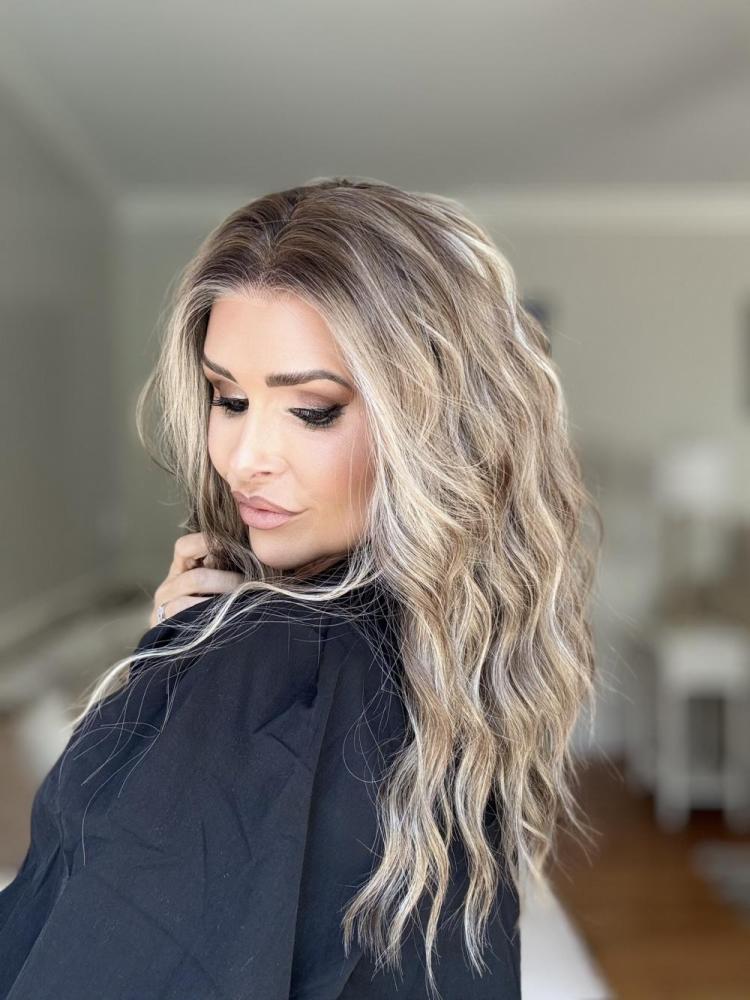 AISOM Mila Beige Dark Blonde Melt Color Water Wave