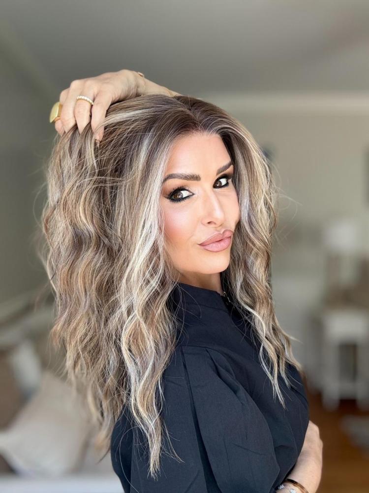 AISOM Mila Beige Dark Blonde Melt Color Water Wave