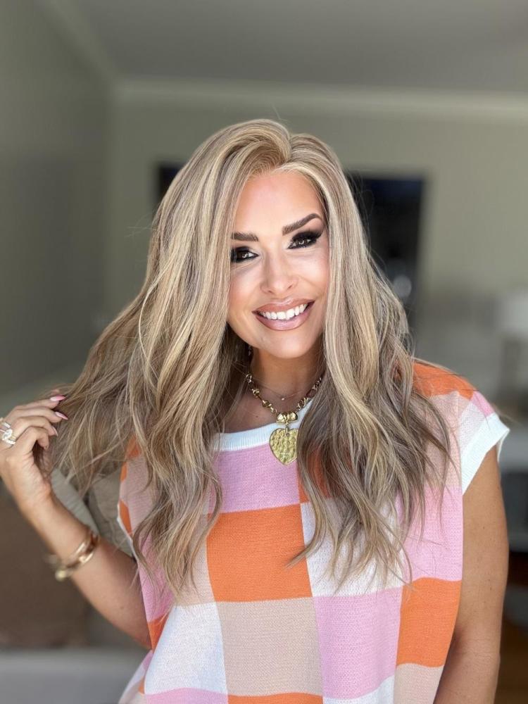 AISOM Greta Latte Blonde Loose Wave