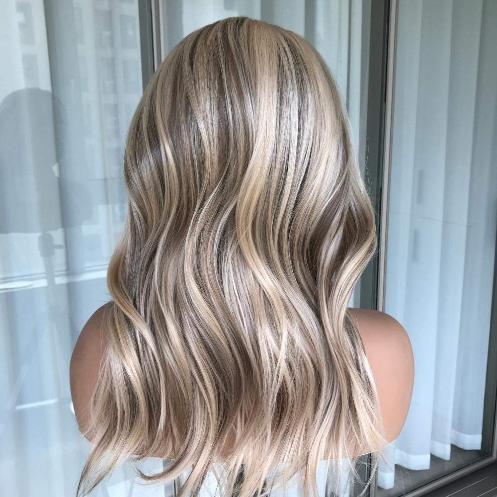 AISOM Layla Warm Vanilla Blonde mix Brown Soft Body Wave