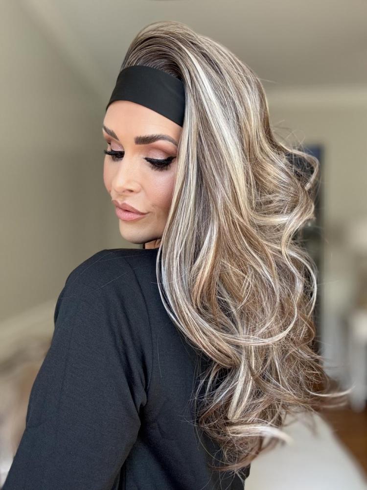 AISOM Cali Vanilla Hazel Soft Wave Headband Wig Wear Go Beginner Friendly Low Density Wig for Women 20Inches Everyday Wig