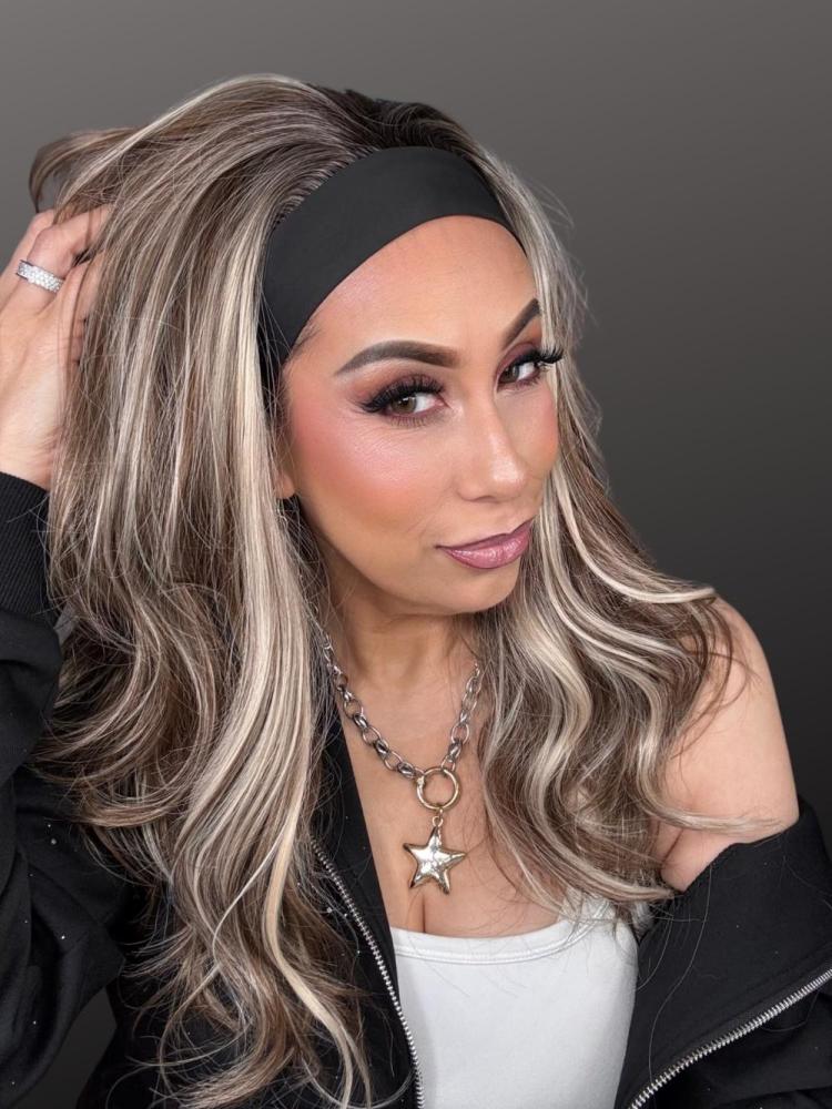 AISOM Cali Vanilla Hazel Soft Wave Headband Wig Wear Go Beginner Friendly Low Density Wig for Women 20Inches Everyday Wig