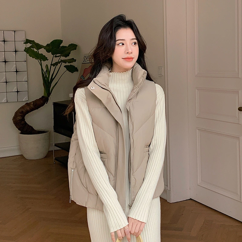 Standing collar women's down vest